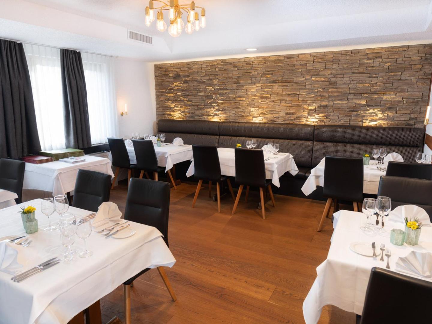 Hotel Restaurant Kreuz Kaiserstuhl 외부 사진