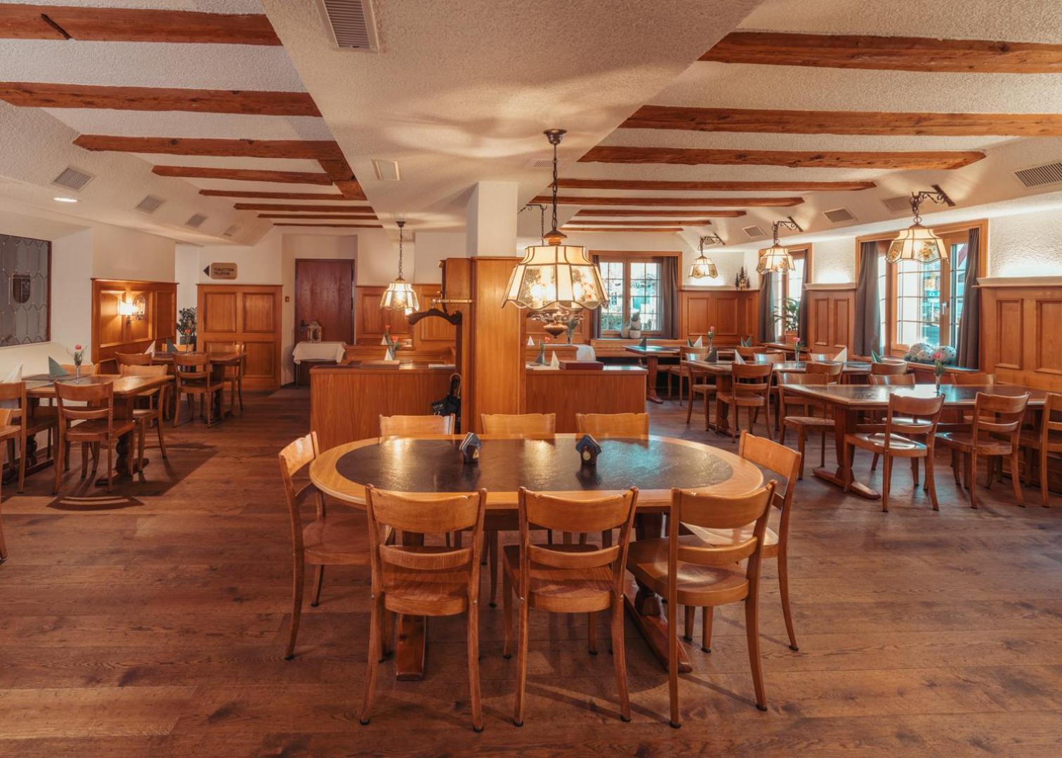 Hotel Restaurant Kreuz Kaiserstuhl 외부 사진