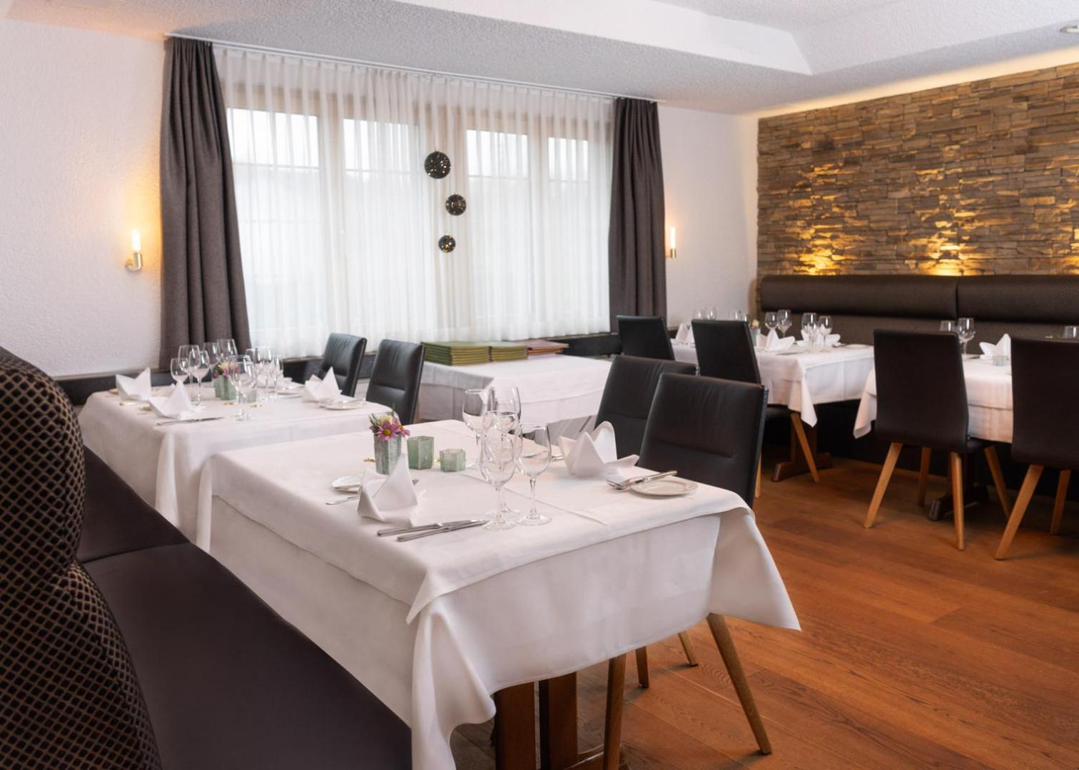 Hotel Restaurant Kreuz Kaiserstuhl 외부 사진
