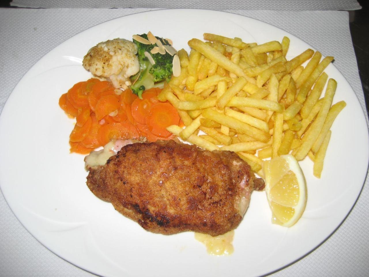 Hotel Restaurant Kreuz Kaiserstuhl 외부 사진