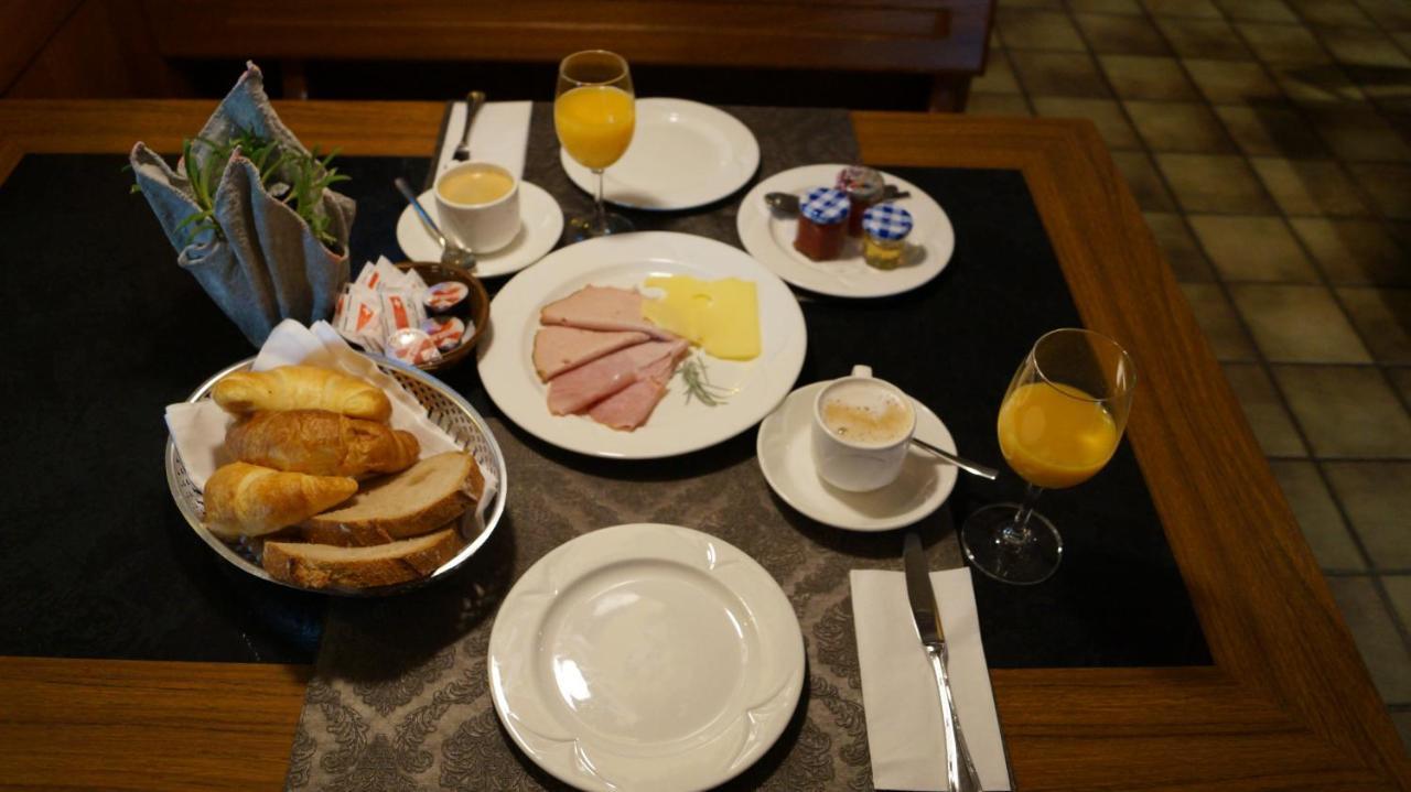 Hotel Restaurant Kreuz Kaiserstuhl 외부 사진