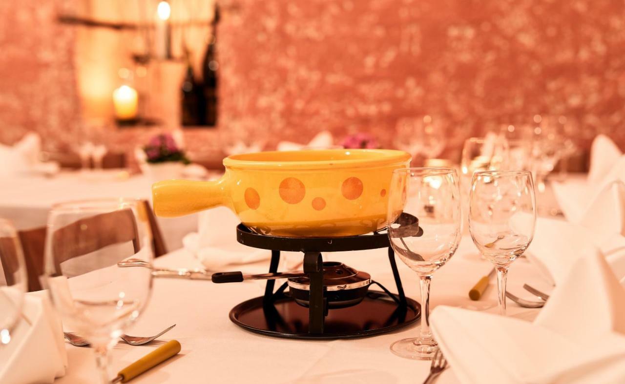 Hotel Restaurant Kreuz Kaiserstuhl 외부 사진